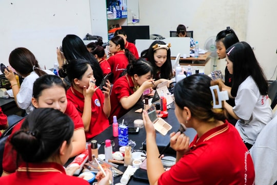 Chọn ngành đúng hướng: Đừng để giấc mơ đại học trở thành cơn ác mộng