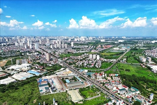 Không ít địa phương đặt ra mức giá đất trên trời: 'Bong bóng' bất động sản tái xuất?