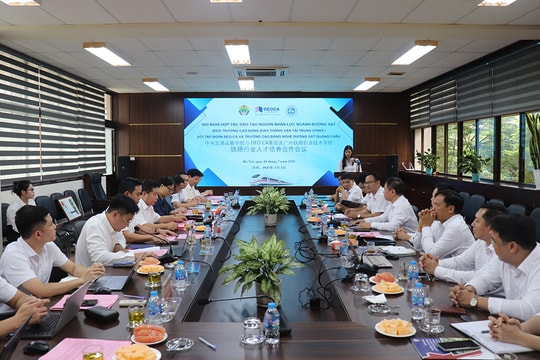 Thúc đẩy hợp tác chiến lược đào tạo nhân lực ngành đường sắt tốc độ cao