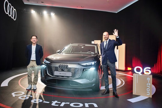 SUV điện Audi Q6 e-tron giá gần 3,2 tỷ đồng tại Việt Nam