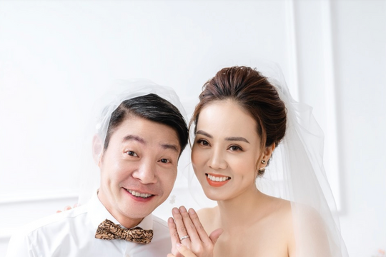 Ngọc Hà bác bỏ tin đồn từng có một đời chồng trước khi đến với NSND Công Lý