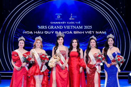 PGS.TS Bùi Hoài Sơn: 'Văn hóa sắc đẹp đang bị thương mại hóa và lệch chuẩn nghiêm trọng'
