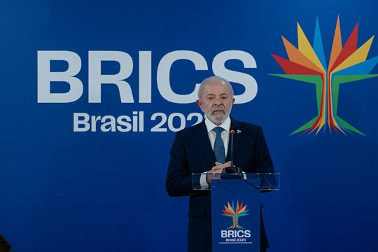 Tổng thống Brazil nói thế giới không muốn có 'hoàng đế' sau khi Mỹ dọa áp thuế BRICS