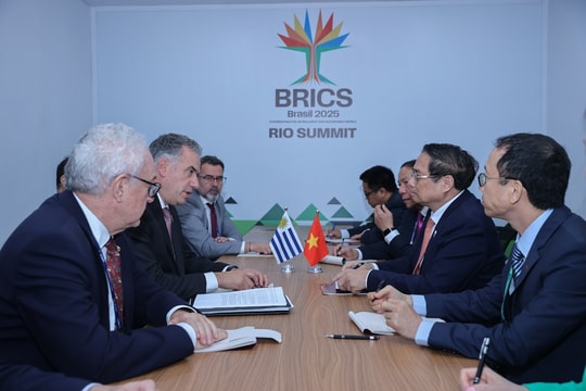 Thủ tướng Phạm Minh Chính gặp Tổng thống Indonesia, Uruguay và Chile, thúc đẩy hợp tác, đầu tư