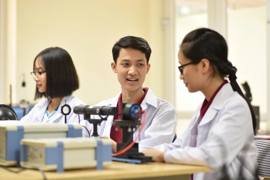 Gần 400 học sinh giỏi quốc gia, quốc tế được tuyển thẳng vào Đại học Bách khoa Hà Nội