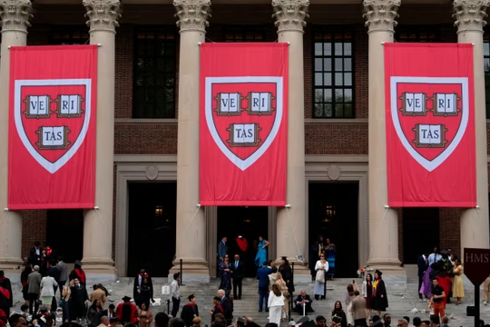 ‏Các đại học tại Mỹ có thể mất 1 tỷ USD vì sinh viên quốc tế rời đi‏