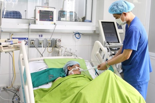 Nắng nóng cực đoan, thêm ca sốc nhiệt nhập viện cấp cứu