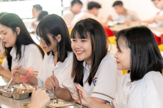 Hà Nội chi hơn 3.060 tỷ đồng hỗ trợ bữa ăn bán trú cho học sinh tiểu học