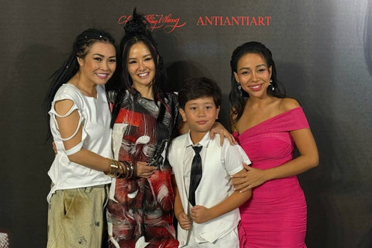 Hồng Nhung chia sẻ về MV mới và việc khâu lại vết mổ sau cảnh quay treo mình 9 mét trên không