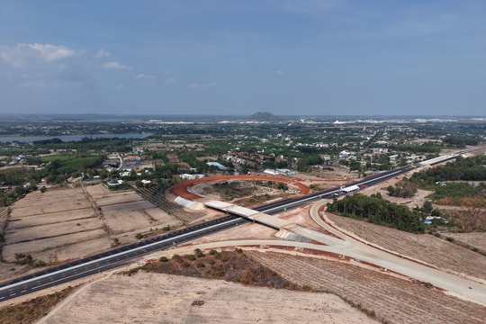 Đầu tư bổ sung nút giao Thuận Nam trên cao tốc Cam Lâm - Vĩnh Hảo