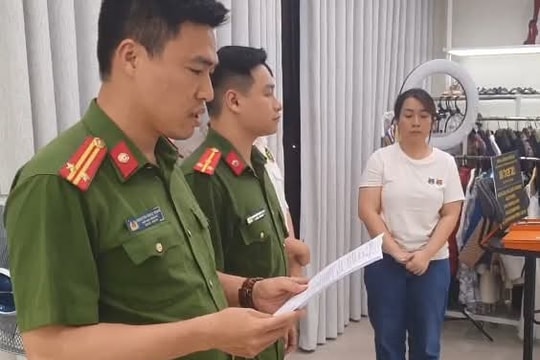 Hà Nội: Tạm giữ đối tượng bán hàng hiệu trốn thuế, doanh thu bán hàng hơn 800 tỷ đồng