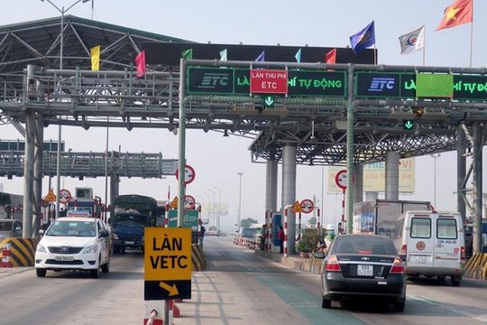 Lùi thời hạn chuyển đổi tài khoản thu phí đến hết ngày 31/12