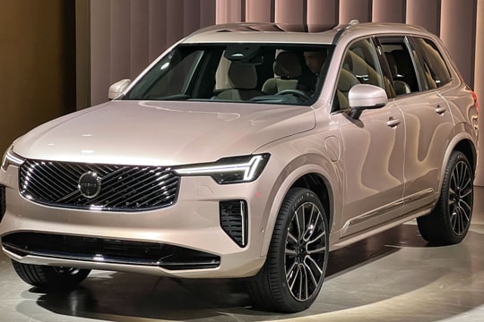 Cập nhật giá Volvo XC90 2025 kèm ưu đãi tháng 7/2025