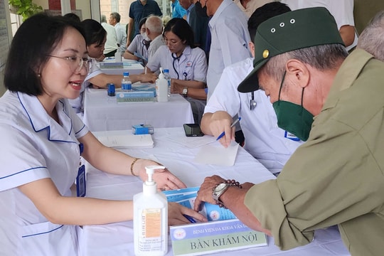 Xã Ứng Thiên (Hà Nội): Khám, cấp thuốc miễn phí cho hơn 300 người cao tuổi