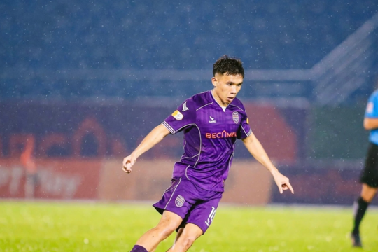 Võ Hoàng Minh Khoa chính thức chia tay Becamex Bình Dương