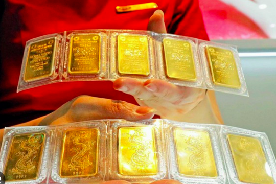 Giá vàng hôm nay 13/7/2025: Giá vàng tăng thêm 500.000 đồng/lượng.