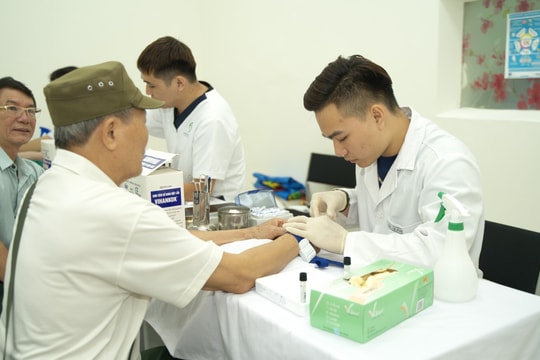 Ngành Y Dược “rộng cửa” cho thí sinh có IELTS, SAT năm 2025