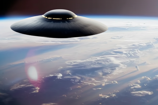 Mỹ điều tra vụ máy bay F-16 va chạm với vật thể bay không xác định