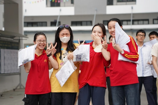 Hoàn tất chấm thi tốt nghiệp THPT 2025, điểm sẽ công bố vào sáng 16/7