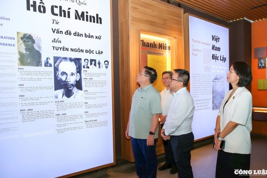 Trưởng Ban Tuyên giáo và Dân vận Trung ương Nguyễn Trọng Nghĩa thăm và làm việc tại Bảo tàng Báo chí Việt Nam