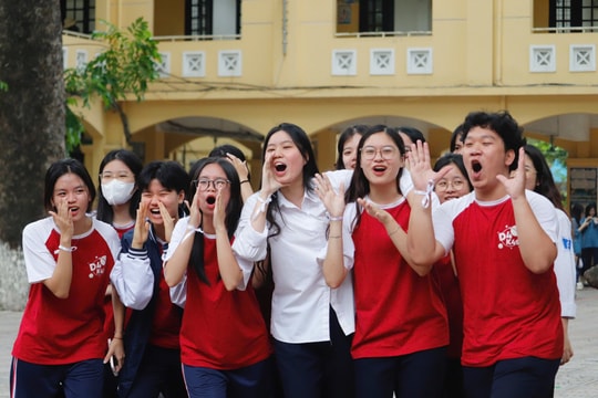 Khoảng 300/1.000 công chức giáo dục cấp xã được khảo sát không có chuyên môn liên quan