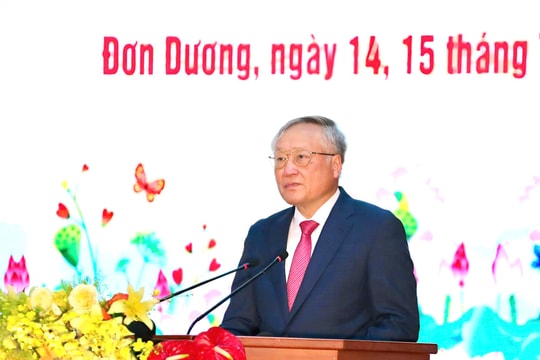 Cán bộ, đảng viên cần nêu cao tấm gương, không lạm quyền, không vô cảm