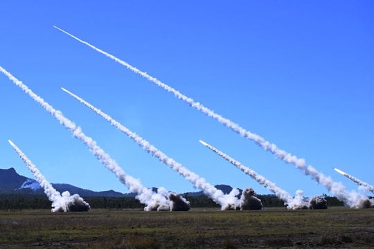 Úc lần đầu bắn thử tên lửa HIMARS trong cuộc tập trận lớn với các đồng minh