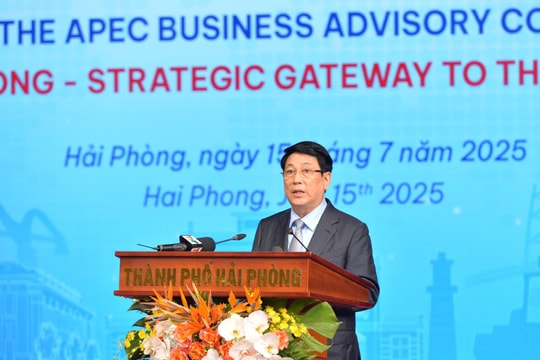 Chủ tịch nước Lương Cường dự Hội nghị xúc tiến đầu tư tại Hải Phòng