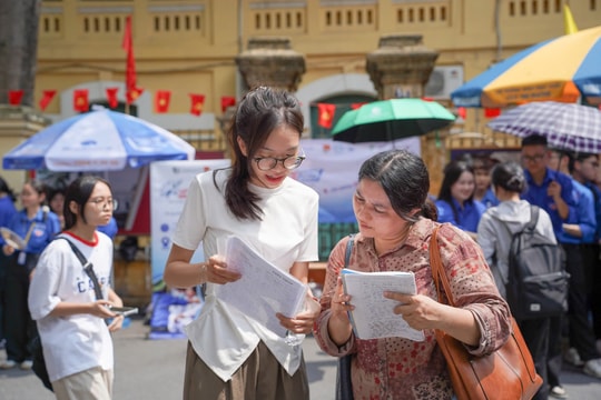 Bộ Giáo dục và Đào tạo hướng dẫn cách tra cứu điểm thi tốt nghiệp THPT 2025