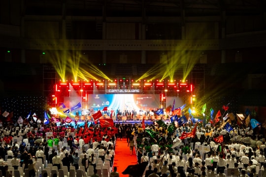 Gần 2.000 chuyên viên kinh doanh khuấy động lễ ra quân siêu dự án Capital Square Đà Nẵng