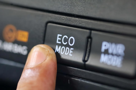‏Chế độ Eco trên xe hoạt động thế nào và khi nào nên dùng?‏