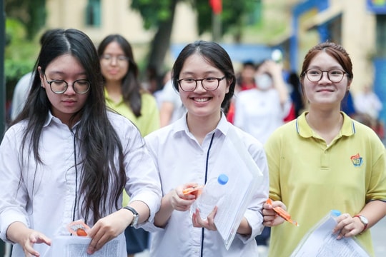 Tin học lần đầu có 60 điểm 10, môn thi tưởng 'dễ xơi' lại vỏn vẹn 4 em đạt tuyệt đối