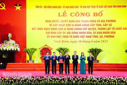 Ninh Bình phân công nhiệm vụ công tác của Chủ tịch và các Phó Chủ tịch UBND tỉnh