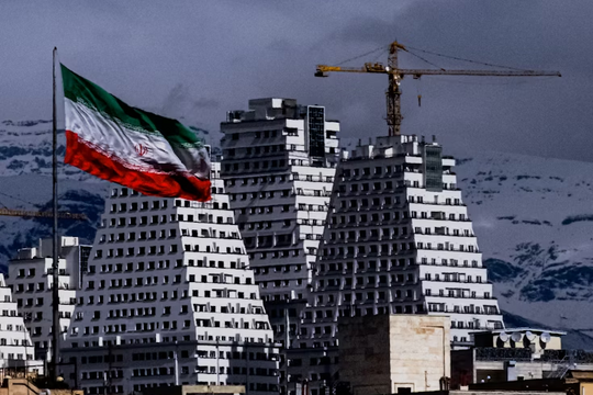 Pháp, Anh và Đức dọa tái trừng phạt Iran nếu đàm phán hạt nhân không có tiến triển