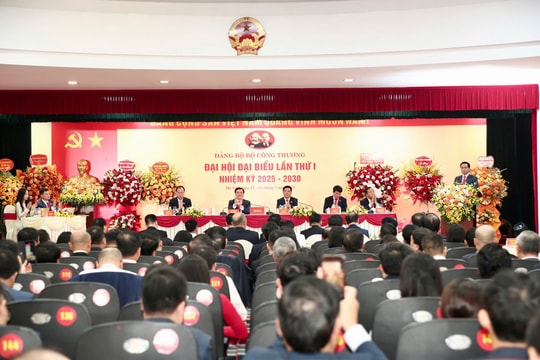 Phó Thủ tướng Bùi Thanh Sơn: Công Thương là 'lá cờ đầu' trên mặt trận kinh tế