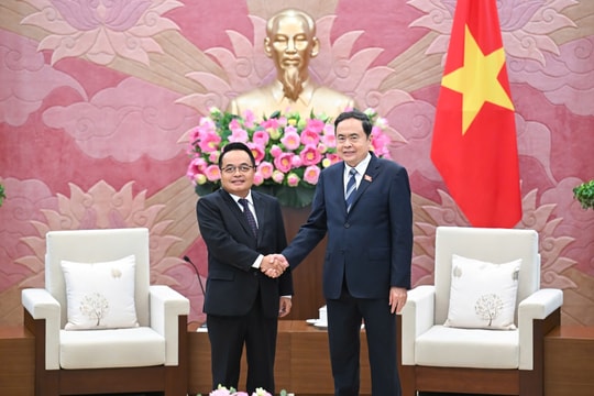 Chủ tịch Quốc hội Trần Thanh Mẫn tiếp Chủ tịch Kiểm toán Nhà nước Lào