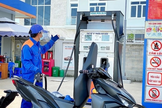 Giá xăng giảm nhẹ từ 15h chiều nay