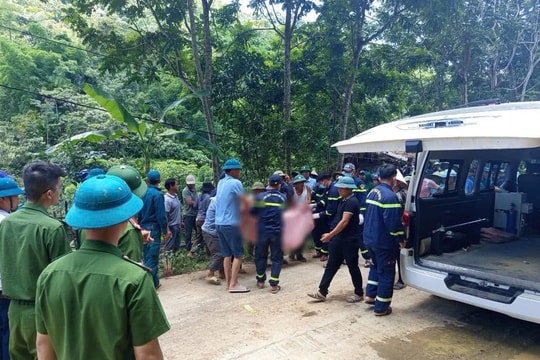 Phú Thọ: Tìm thấy thi thể nạn nhân bị lũ cuốn trôi tại khu vực Suối Nhạp