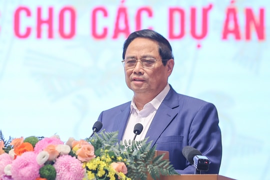 Thủ tướng: Xử lý dự án tồn đọng phải 'rõ đến đâu, làm đến đó', công minh, hiệu quả, nhân văn