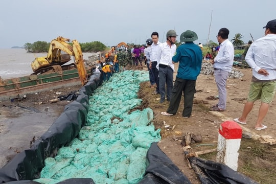 Cảnh báo xung yếu đê điều tại Hà Nội khi nước sông dâng nhanh