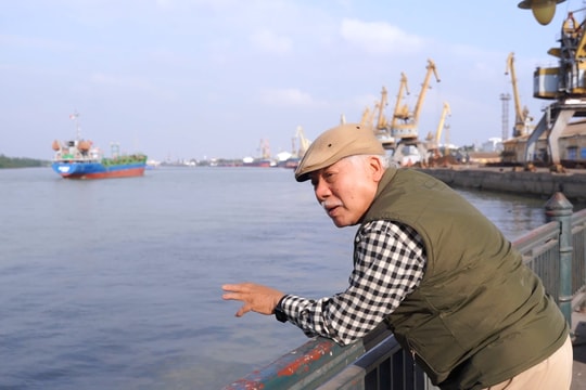 NSND Lê Chức - Cửa biển