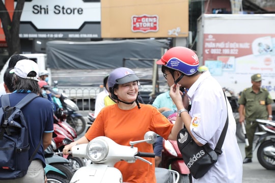 Hà Nội công bố điểm chuẩn lớp 10 công lập đợt 2: Cơ hội cuối cho thí sinh 'trượt' nguyện vọng đầu!