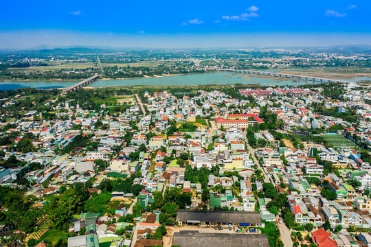 Thị trường địa ốc miền Trung phân hóa mạnh: Nơi bứt tốc giá bán, nơi giữ nhịp ổn định