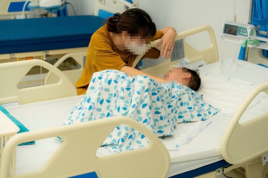 Căng mình cứu 2 bé bị tai nạn liên hoàn ở Dương Nội