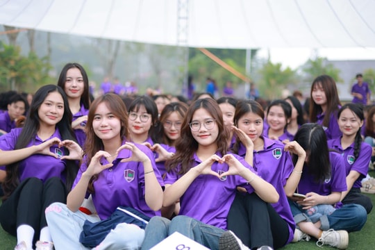 Đại học Quốc gia Hà Nội công bố bảng quy đổi HSA: 129 điểm tương đương 30 điểm khối A00