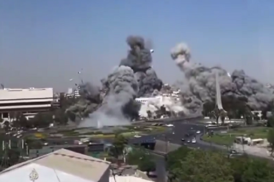 Israel có bao giờ bị phản đối vì ném bom các nước láng giềng?