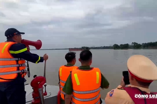 Hà Nội kiểm tra, tuyên truyền phòng chống bão số 3 trên sông Hồng