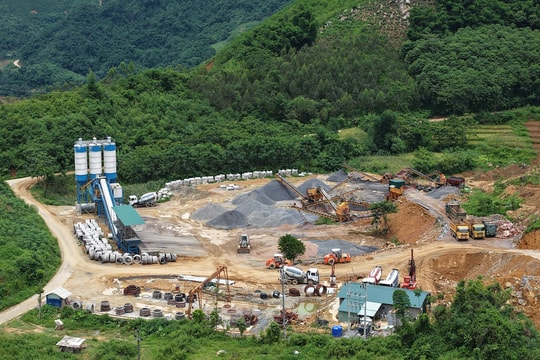 Đẩy tiến độ cao tốc Hòa Bình - Mộc Châu ngay từ giai đoạn đầu