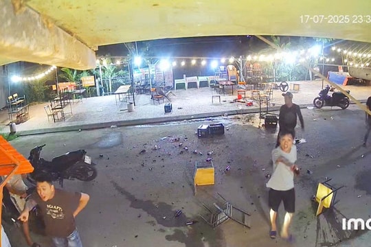 Gia Lai: Làm rõ nhóm đối tượng mang theo súng và dao đập phá tài sản ở quán nhậu