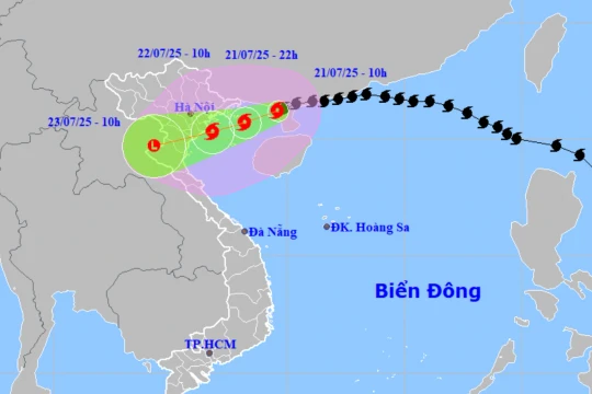 Trước giờ bão Wipha đổ bộ: Bộ Y tế yêu cầu trực 24/24, không để dân thiếu thuốc